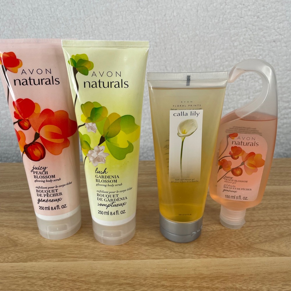 Avon Naturals Body Scrub Shower Gel Set Peach Blossom Gardenia Calla Lily 4pc